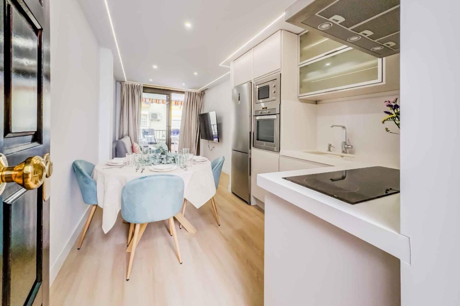 Luxury Los Boliches Beach Primera Linea De Playa ฟูเอนฮิโรลา ภายนอก รูปภาพ