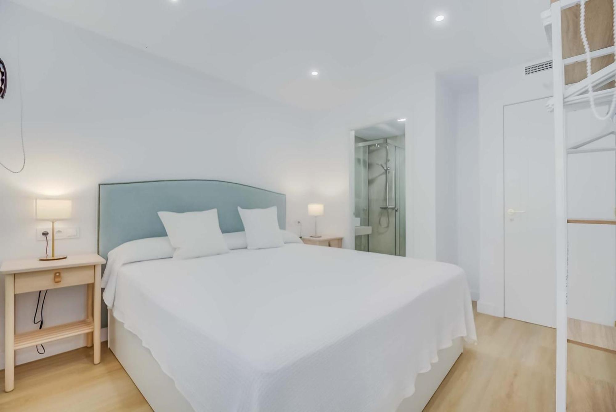 Luxury Los Boliches Beach Primera Linea De Playa ฟูเอนฮิโรลา ภายนอก รูปภาพ