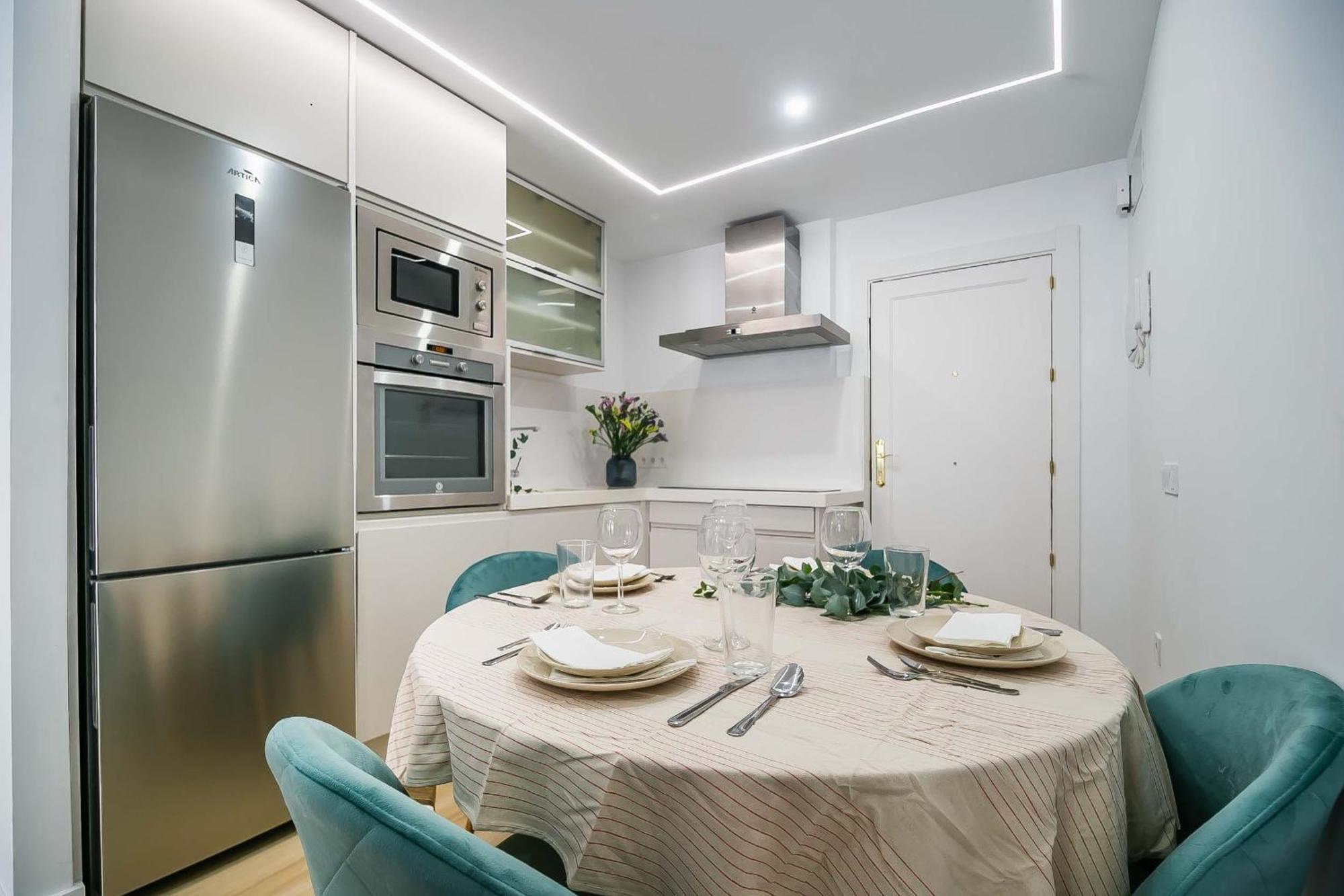 Luxury Los Boliches Beach Primera Linea De Playa ฟูเอนฮิโรลา ภายนอก รูปภาพ