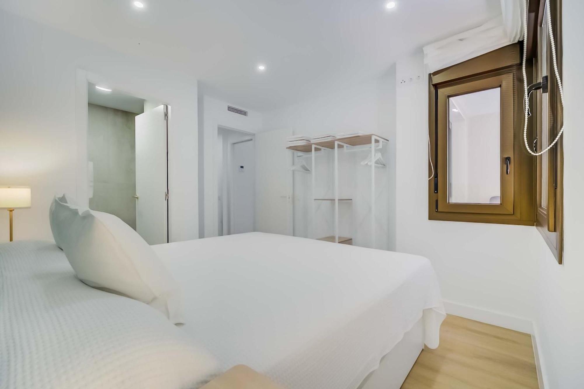 Luxury Los Boliches Beach Primera Linea De Playa ฟูเอนฮิโรลา ภายนอก รูปภาพ