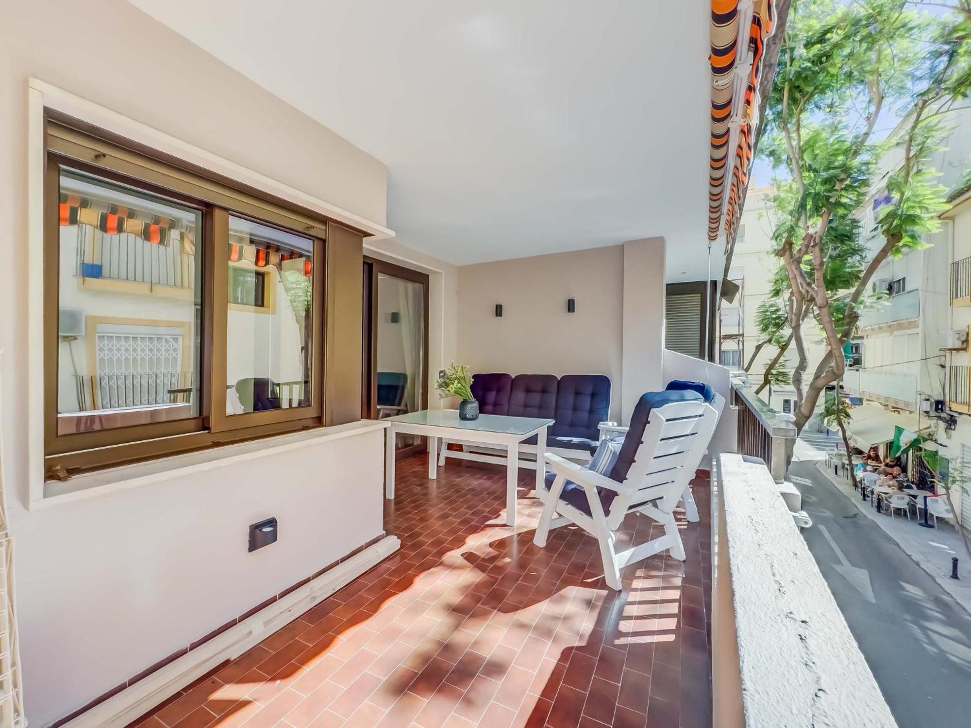 Luxury Los Boliches Beach Primera Linea De Playa ฟูเอนฮิโรลา ภายนอก รูปภาพ